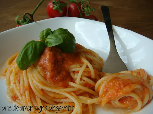 spaghettini al pomodoro crudo