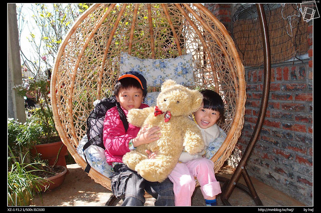 2013-03-23 梅峰農場 春之饗宴 台大森林實驗林_好了！快下來，很多人等著排隊照相呢！