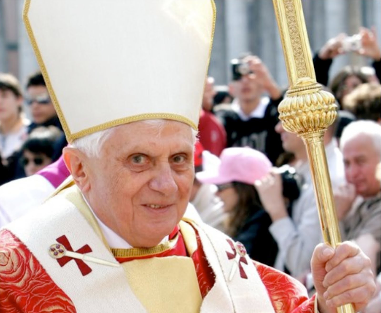 Postales renuncia Papa Ratzinger | Planeta Postales