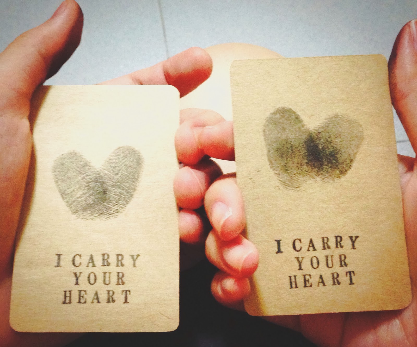 KUMORY: DIY: I Carry Your Heart on a Kraft Card