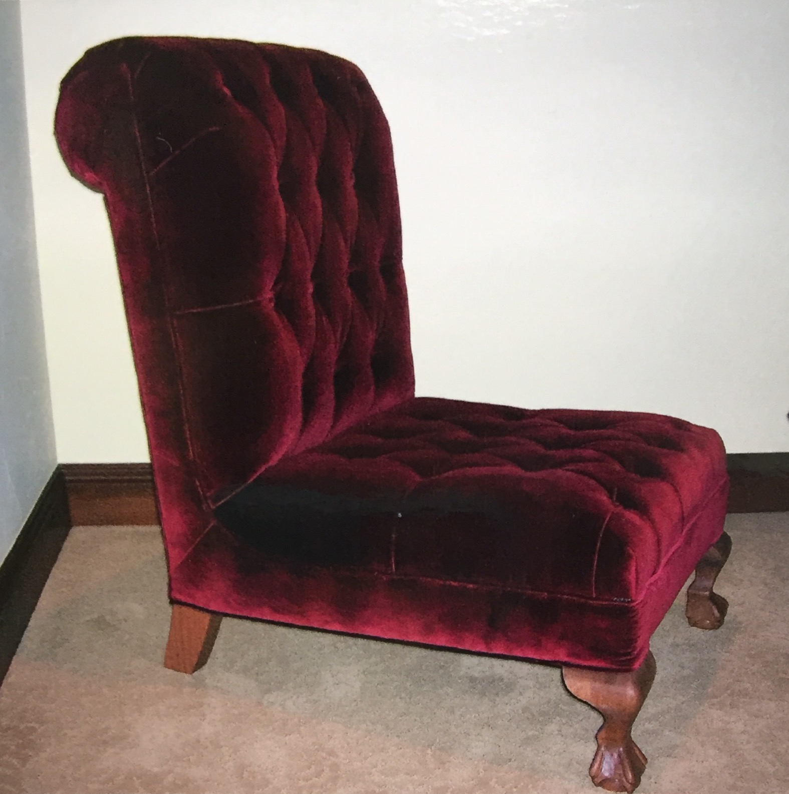 Nip 'n Tuck Upholstery Slipper Chair