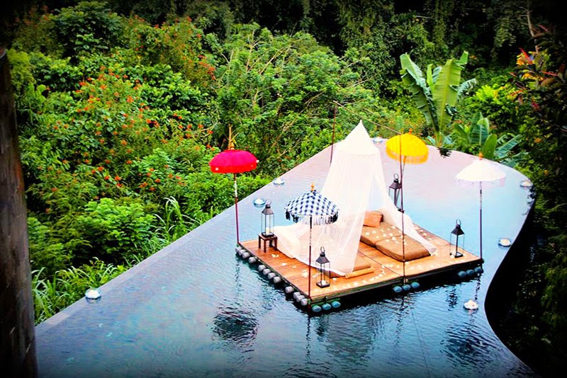 8. Hotel Ubud Hanging Gardens,Indonesia - 10 Amazing Hotels You Need To Visit Before You Die