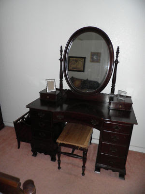 Modern Cabinet Design: Dressing table designs.