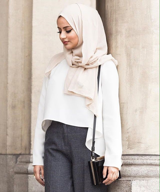 Beragam Item Hijab yang Penting untuk Dimiliki