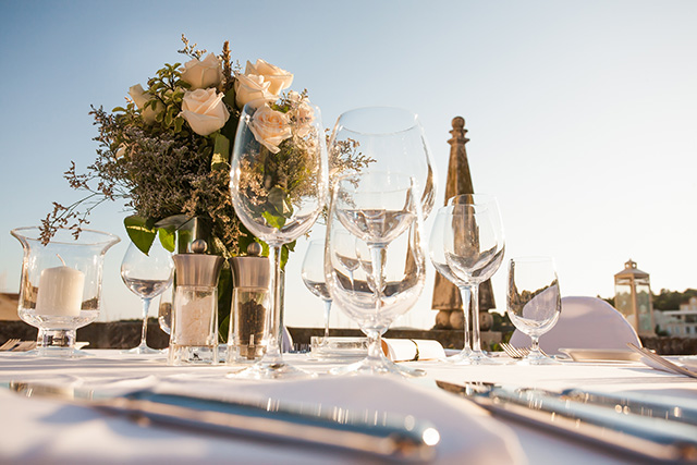 Guía de estilo para invitadas de bodas. Photo from Shutterstock