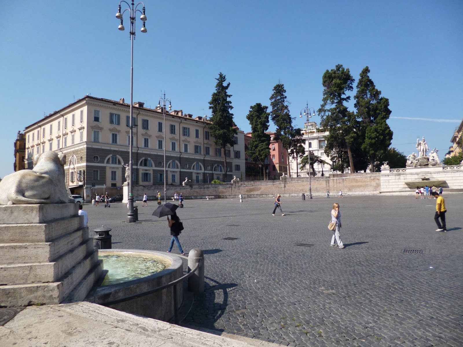 Piazza del Popolo, centro da praça