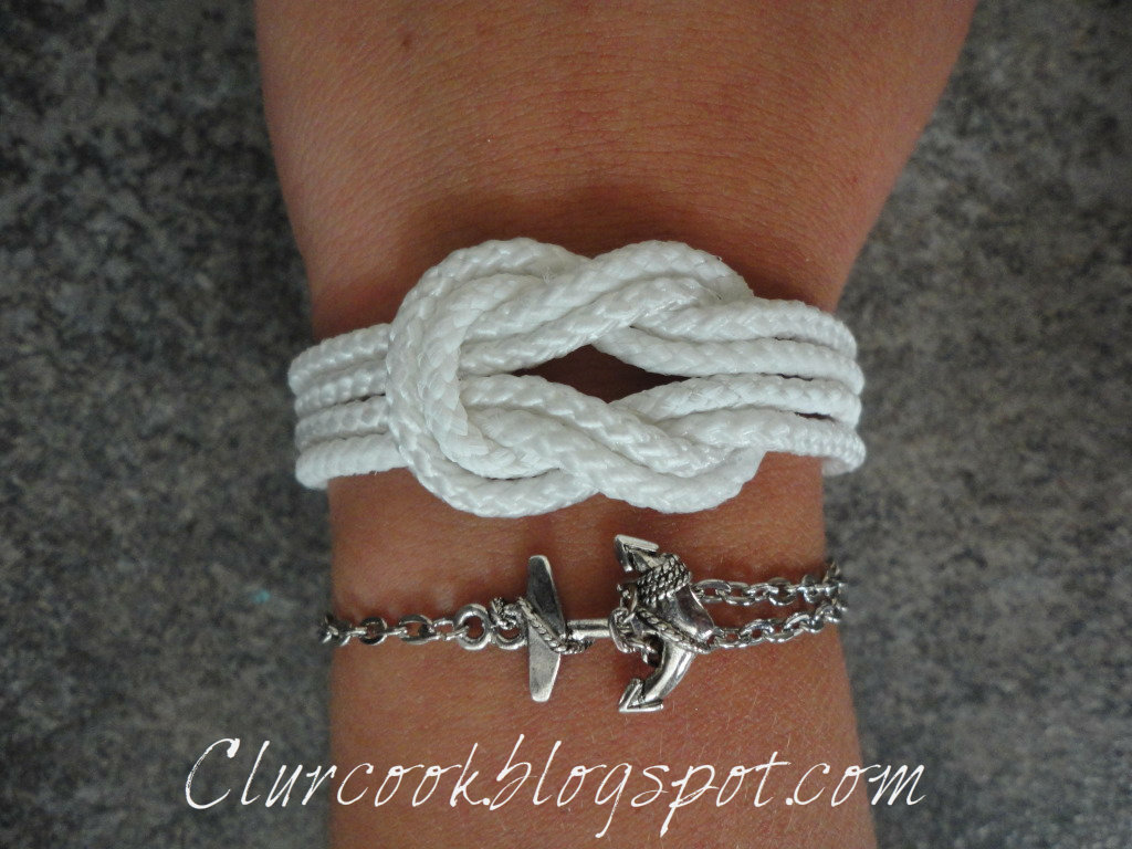 Living.Life.And.Loving.Every.Second: Nautical Rope Bracelet