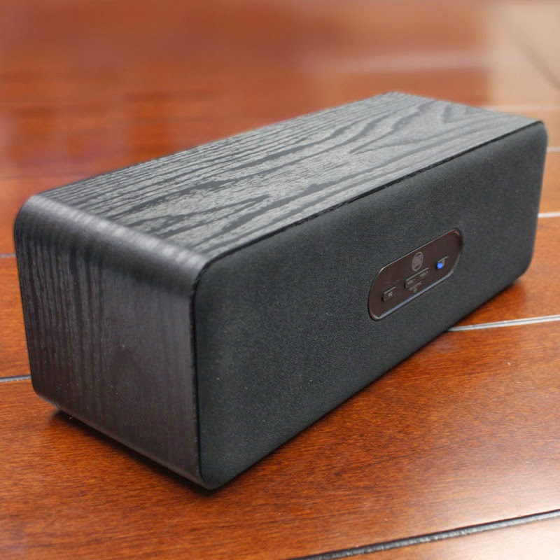 Wooden Cabinet Bluetooth Speaker Bluetooth 2.1 plus EDR Steoro Large Power Output Supper Bass Brown