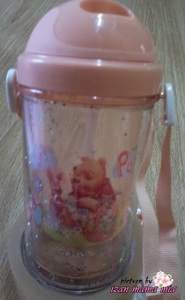 mia, persediaan Mia ke tadika, bekas air mia,bekas air comel,bekas air gambar pooh,