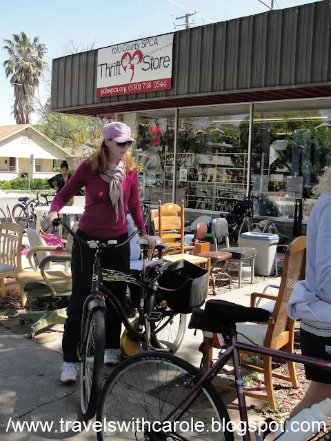 exterior of Yolo County SPCA Thrift Store in Davis, California