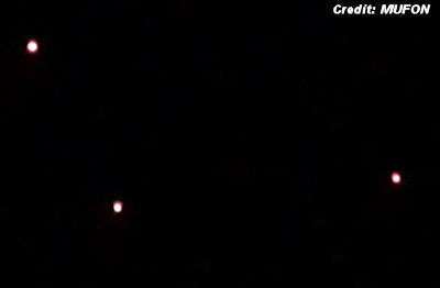 Triangular Shaped UFO Videotaped Over New Jersey 12-24-13
