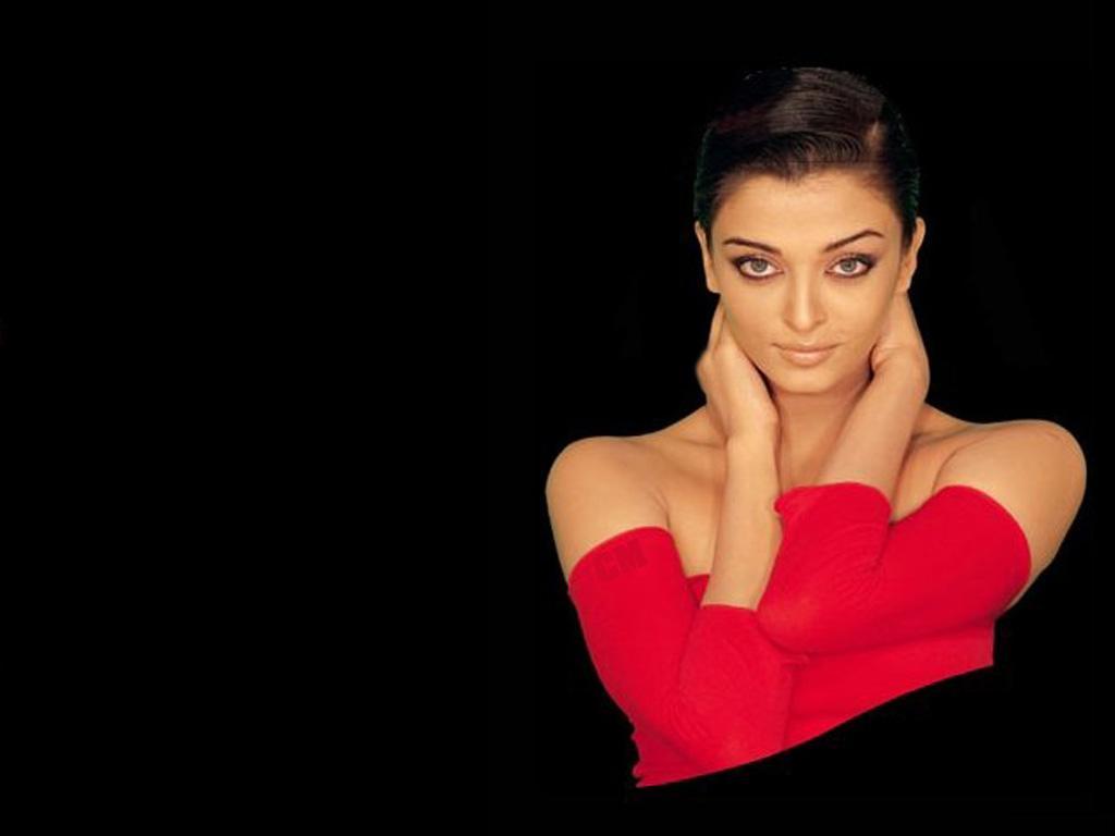 Station Hollywood: Happy birthday to Aishwarya Rai.