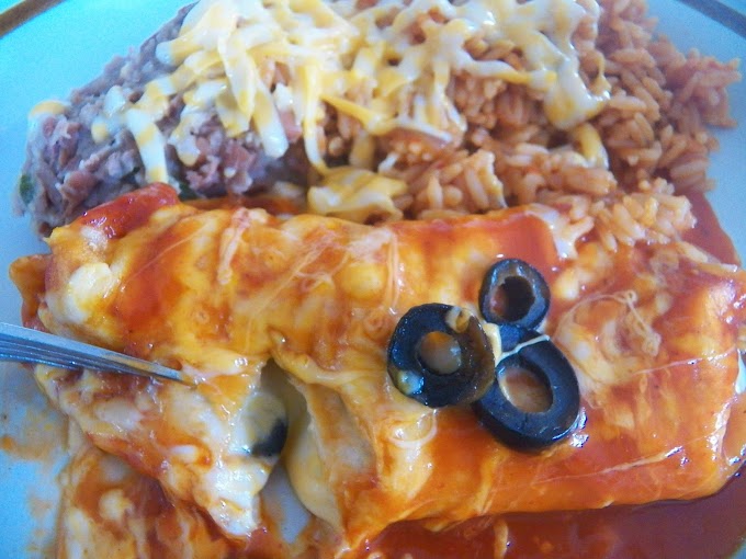 Cheese Enchiladas, Tijuana Tilly style