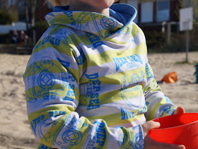 Maritime Lieblingsstücke: Kindermode von piapaul (mit Rabattcode und Verlosung) Kinder  Jungen Jungs Shirt Sweatshirt Langarm Taucher Deep Sea blau gelb grau Jersey Kragen