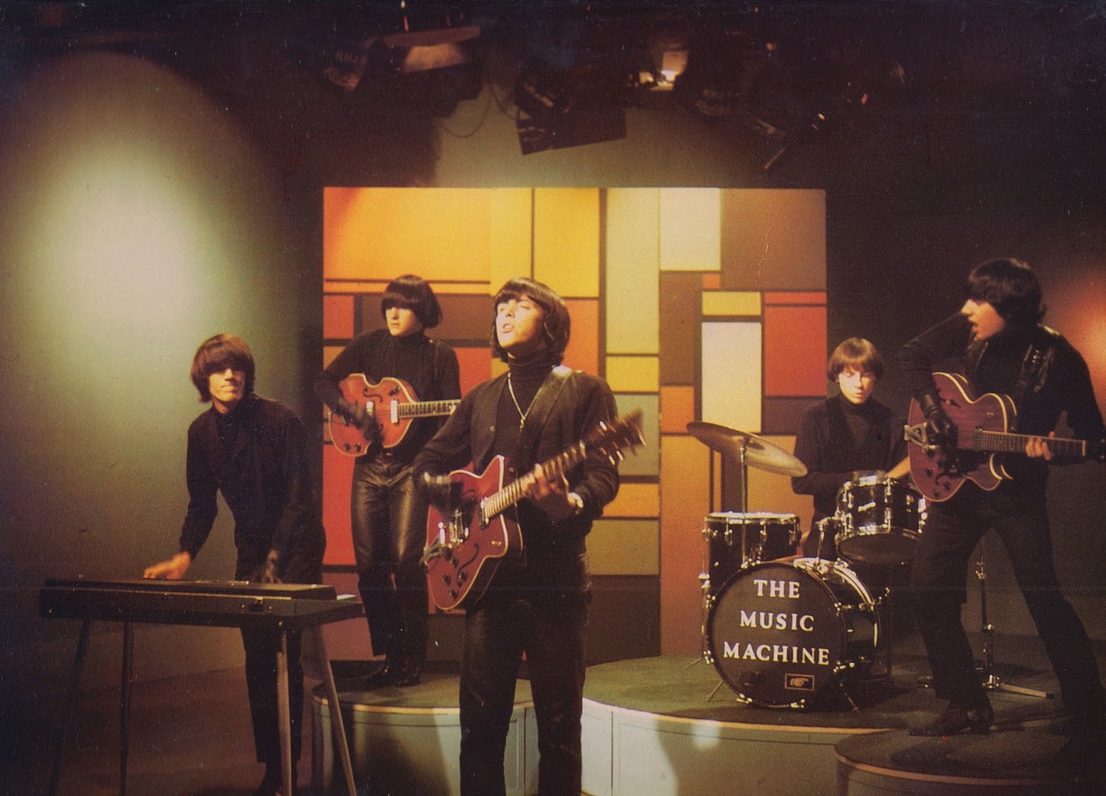 Рок машин песня. Music Machine группа. The Music Machine Band. Music Band. The Music Machine turn on 1966.