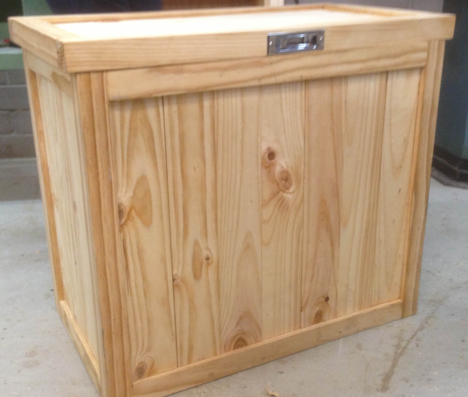 Borneo Furniture Pallet Jati Belanda Banjarmasin Manfaatkan Kayu Pallet Bekas Untuk Dijadikan Sebuah Kreasi Furniture Yang Unik Dan Mempunyai Nilai Jual Seni Tinggi Berbahan Dasar Jati