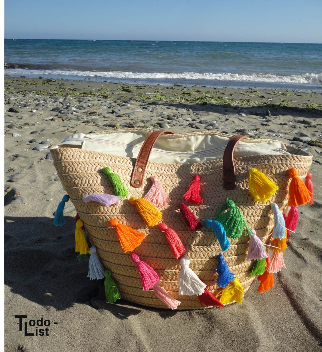 DIY Cesto de Playa con borlas HANDBOX DIY Cesto de Playa con borlas HANDBOX