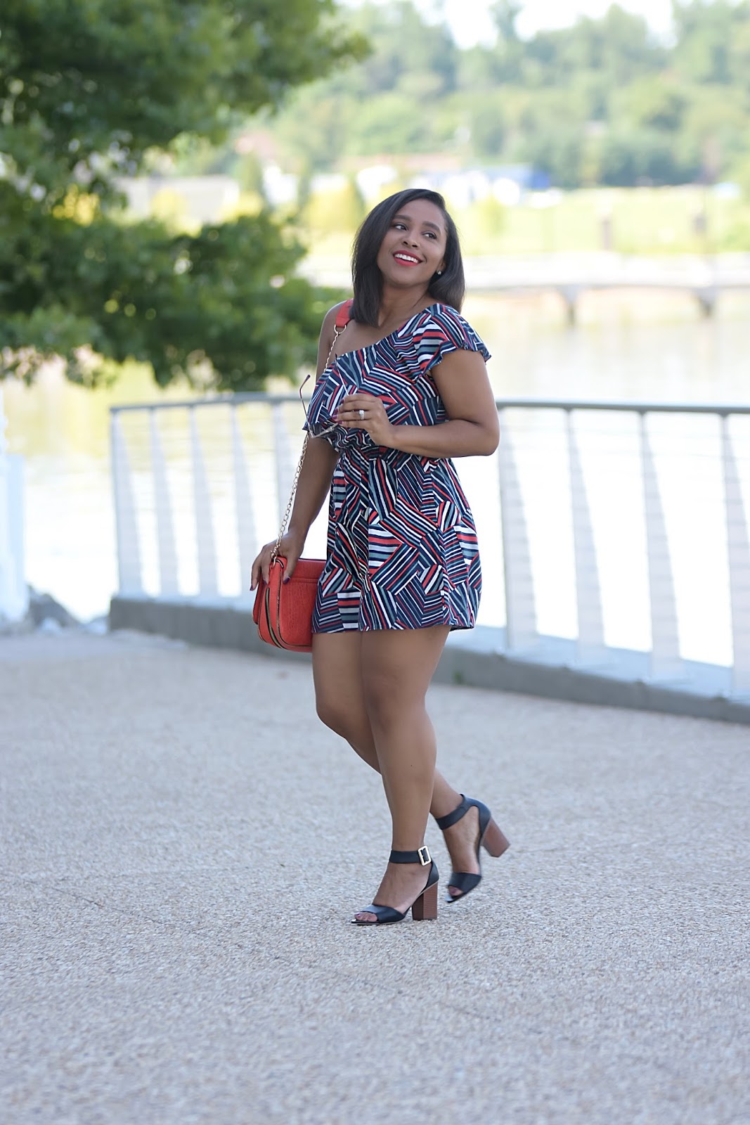 Love Life In Color, Thred up, second hand clothing, budget blogger, colorful dresses, summer dress, red purse, thrift finds, national harbor, streetstyle