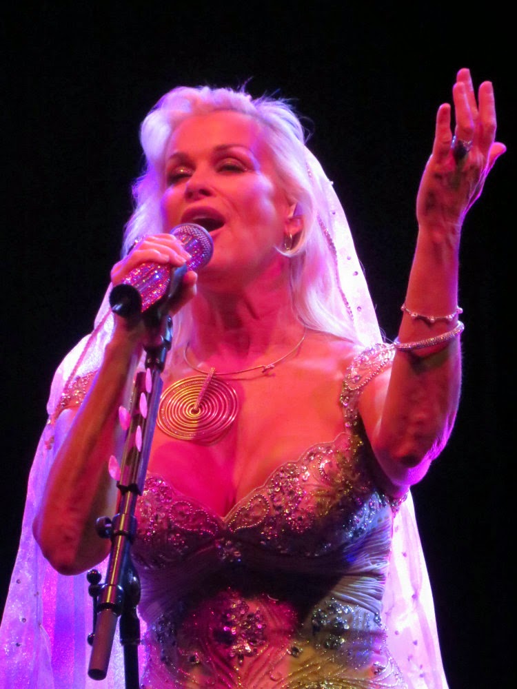 BfloGirlWorld Sleigh Ride Lorrie Christmas Show at Seneca Allegany