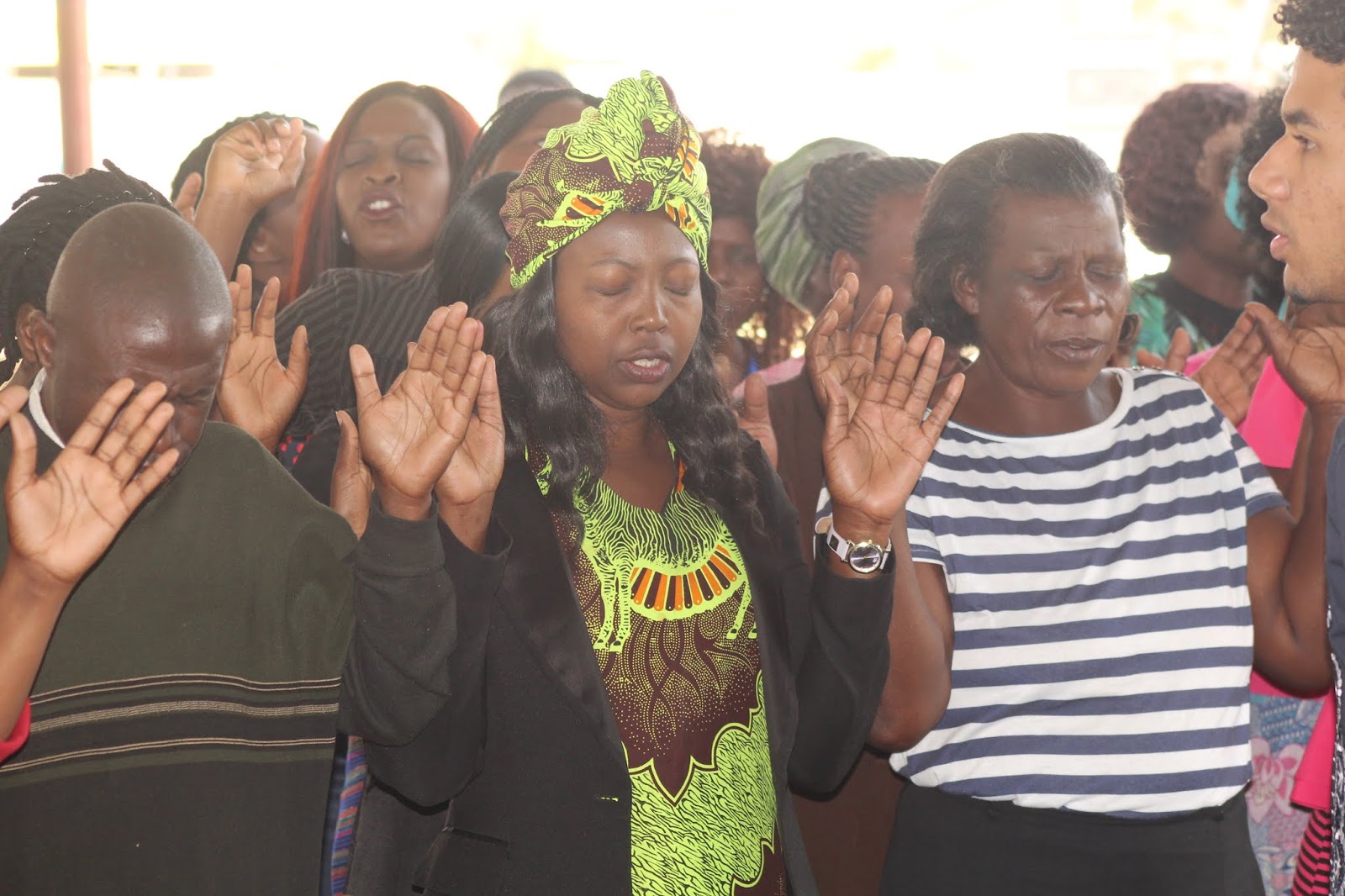Prophet Blessing Chiza Prays and Breaks The Negative Powers Hidden In A Name Prophet Blessing Chiza Prays and Breaks The Negative Powers Hidden In A Name