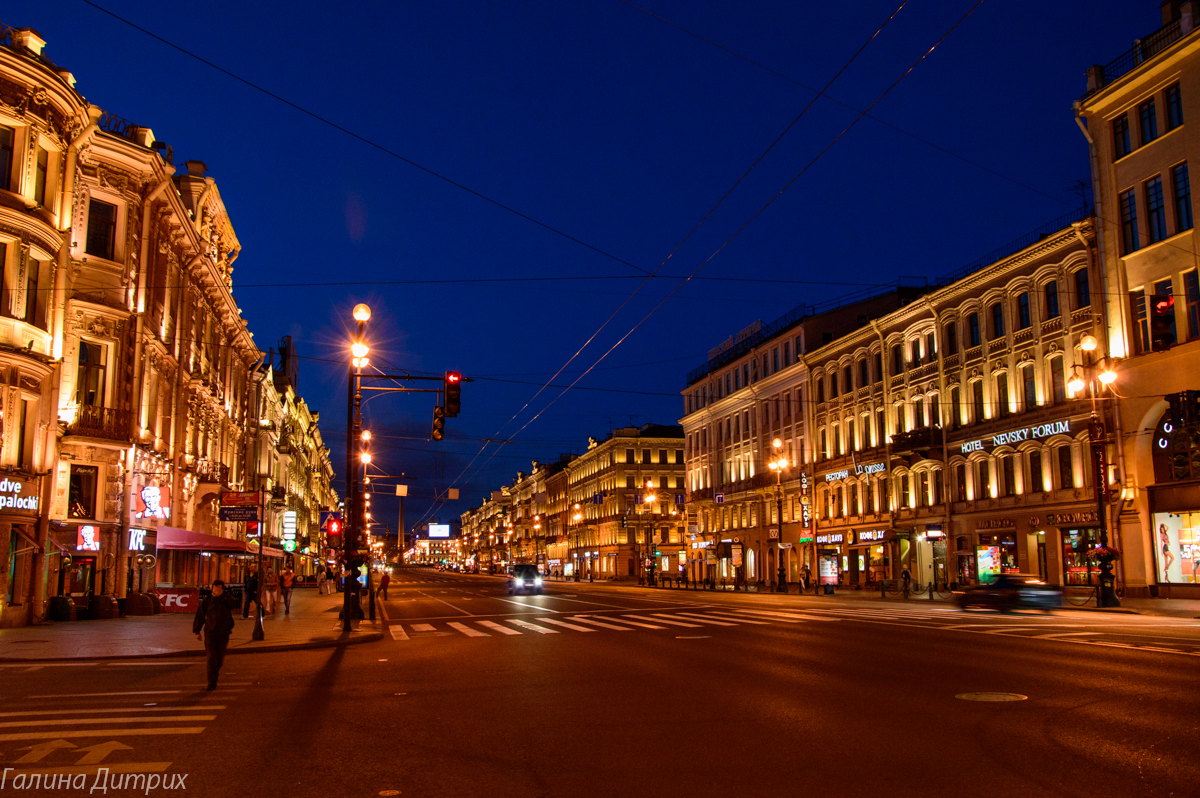 Ночной невский проспект в санкт петербурге