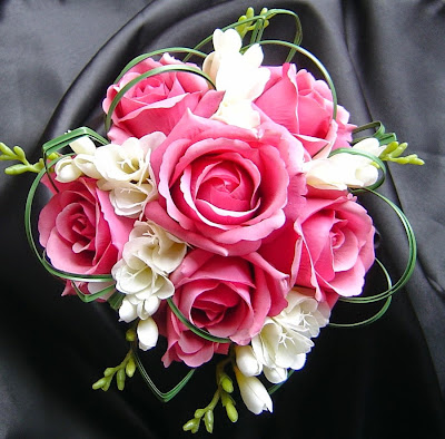Wedding flowers roses