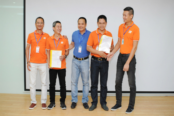 Công Ty FPT Telecom Bổ Nhiệm Hai Phó Giám Đốc Kỹ Thuật 1 Công Ty FPT Telecom Bổ Nhiệm Hai Phó Giám Đốc Kỹ Thuật 1