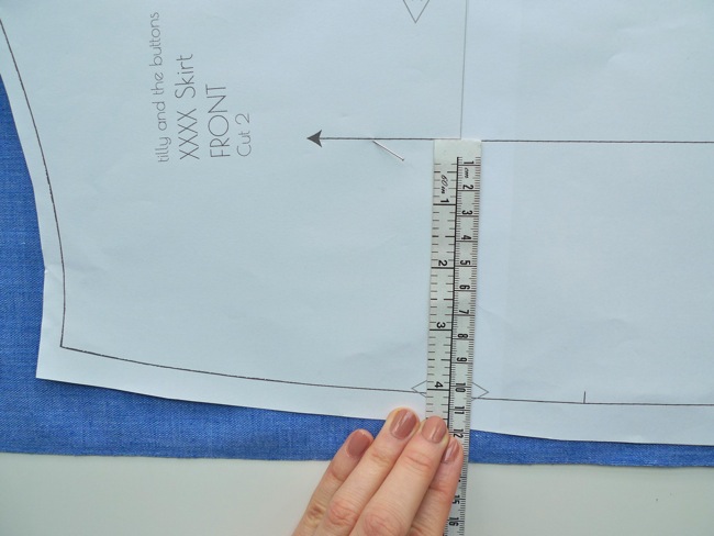 How to choose your pattern size and cut your Miette skirt