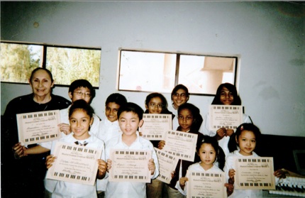 Dorothy with her students at Aim High Charter School in Mesa in 2011