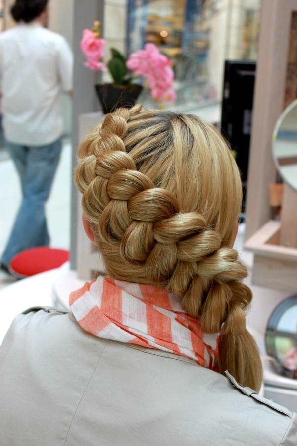 fashion remaja: cara menata rambut dengan kepang modern