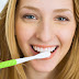 Cinco trucos para blanquear tus dientes