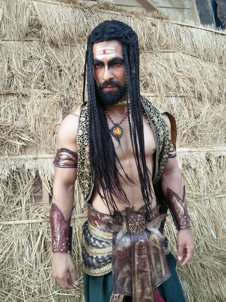 film udyog se vishal patni enters sankat mochan mahabali hanumaan