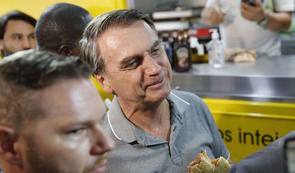 Bolsonaro diz que não repassará dinheiro de multas ambientais a ONGs