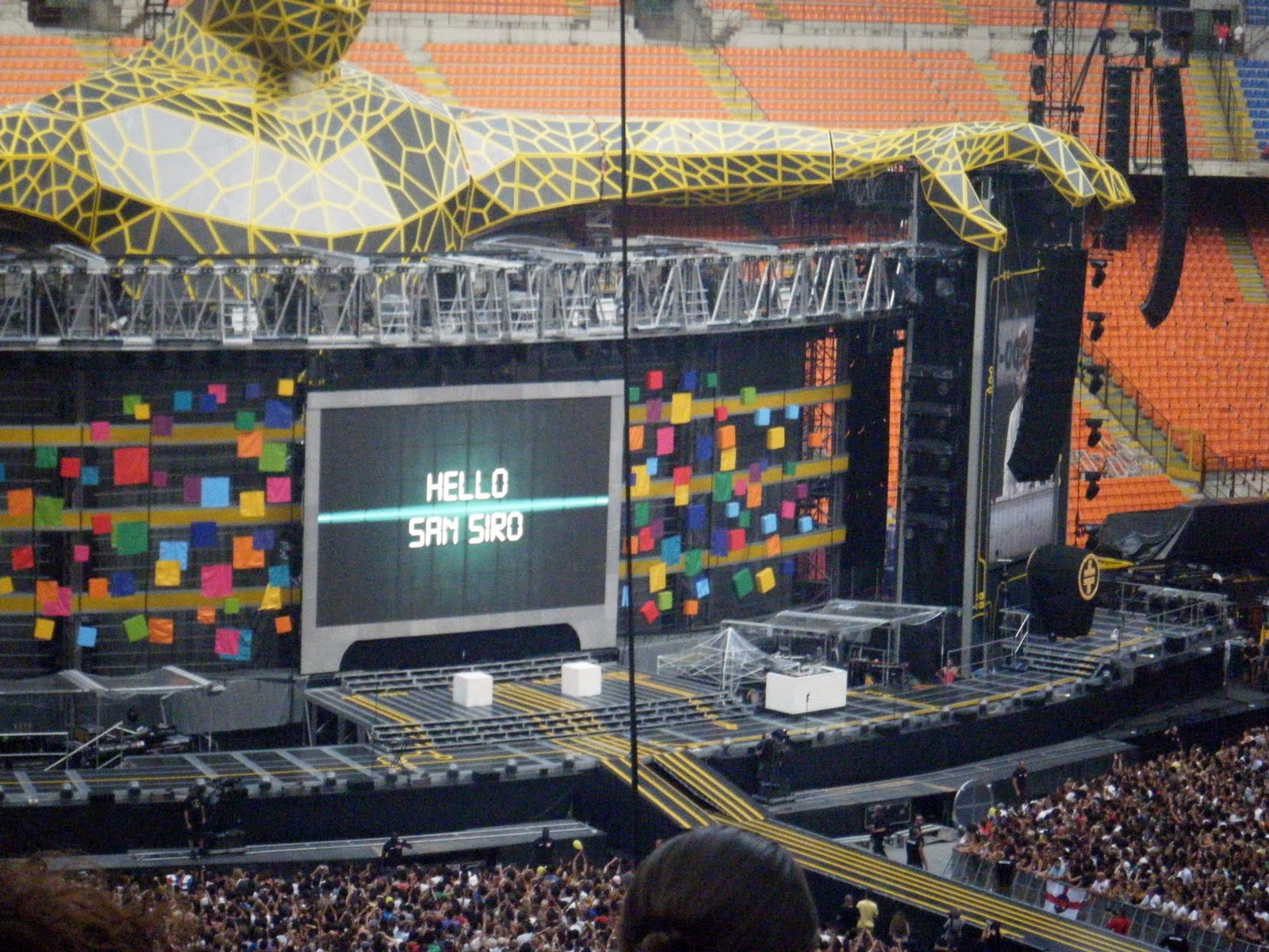 THE LAW OF FASHION: RANDOM CONCERTO TAKE THAT