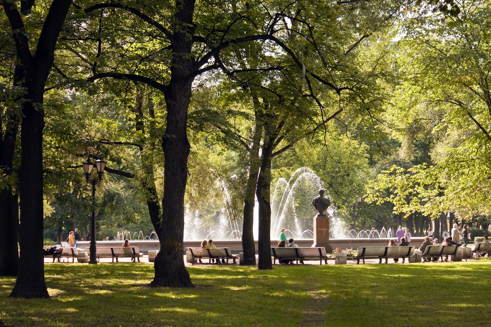 александровский сад питер. сквер у адмиралтейства в санкт-петербурге. александровский сад санкт-петербург адмиралтейство. александровский сад питер. александровский сад санкт-петербург достопримечательности.