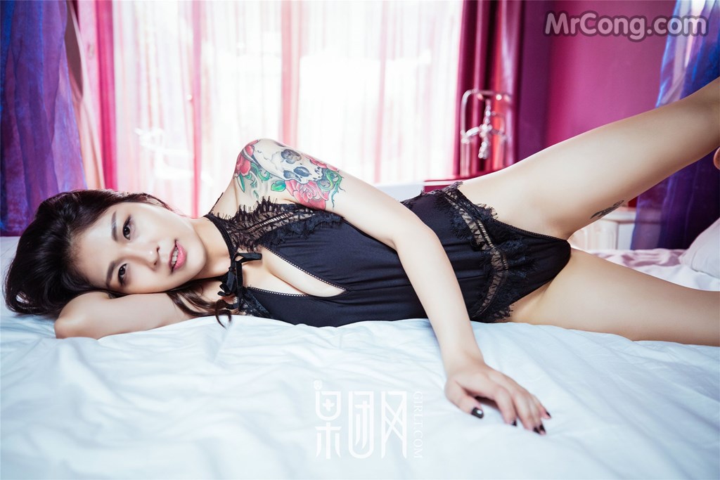 GIRLT No.031: Model Suan Jiang Tu (酸 酱 兔) (55 photos)