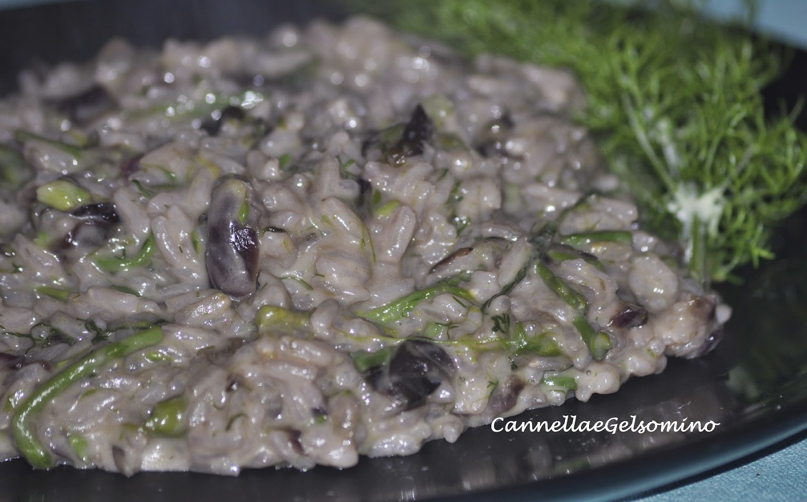 risotto con asparagi e radicchio al profumo di finocchietto