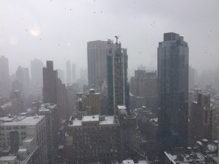 New York'ta Yağmurlu Bir Gün