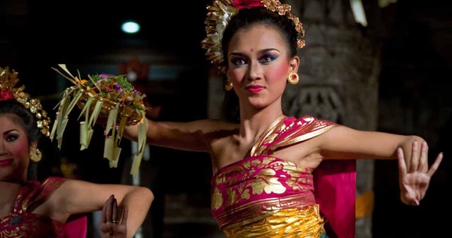 Foto Gambar Dan Video Seni Tari Wiranata, Tarian Tradisional Asal Bali Foto Gambar Dan Video Seni Tari Wiranata, Tarian Tradisional Asal Bali