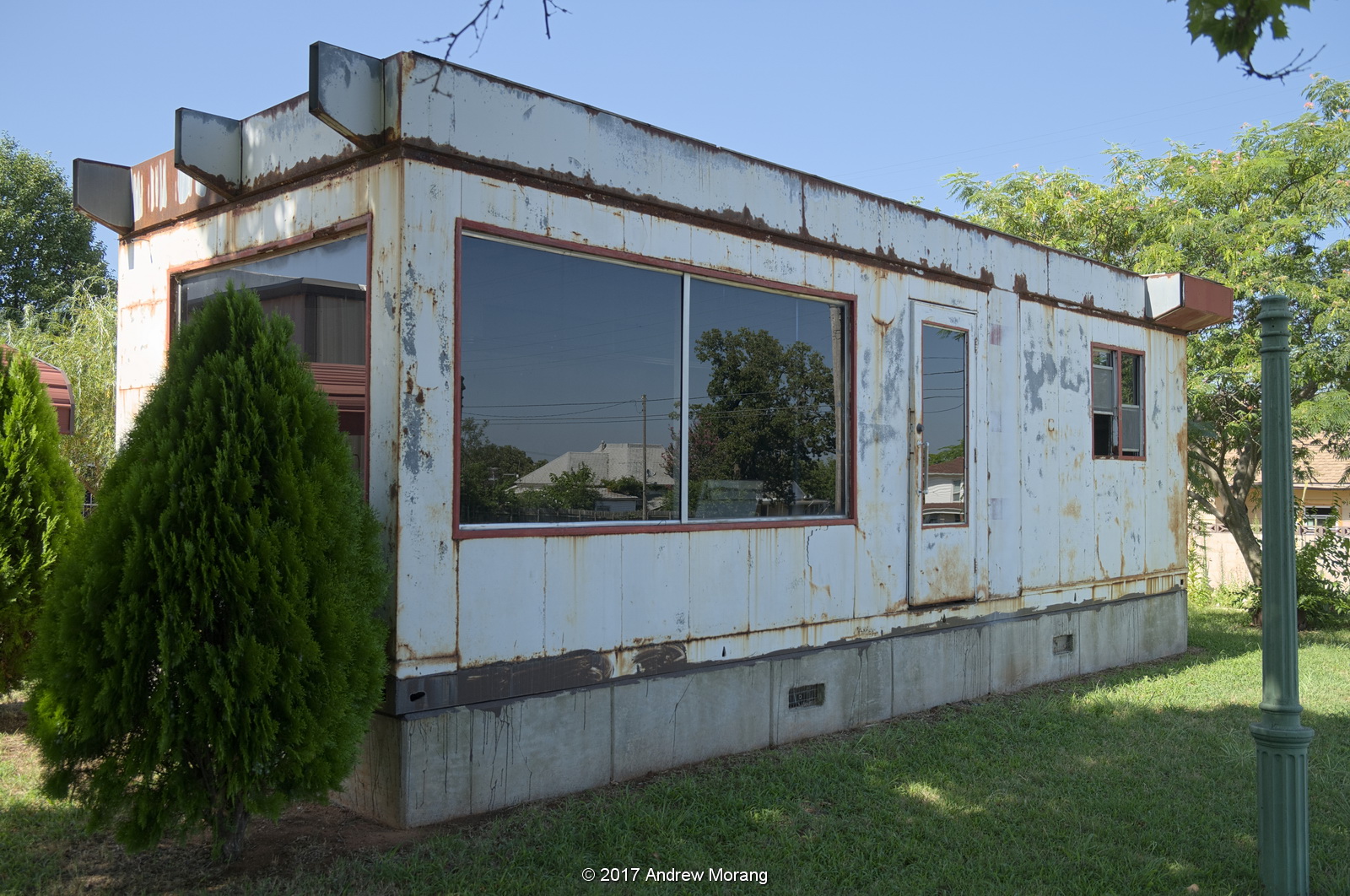 Urban Decay The Valentine Diner of Chandler, Oklahoma