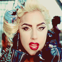 Lady+Gaga+Telephone+MV+GIF+%25282%2529.g