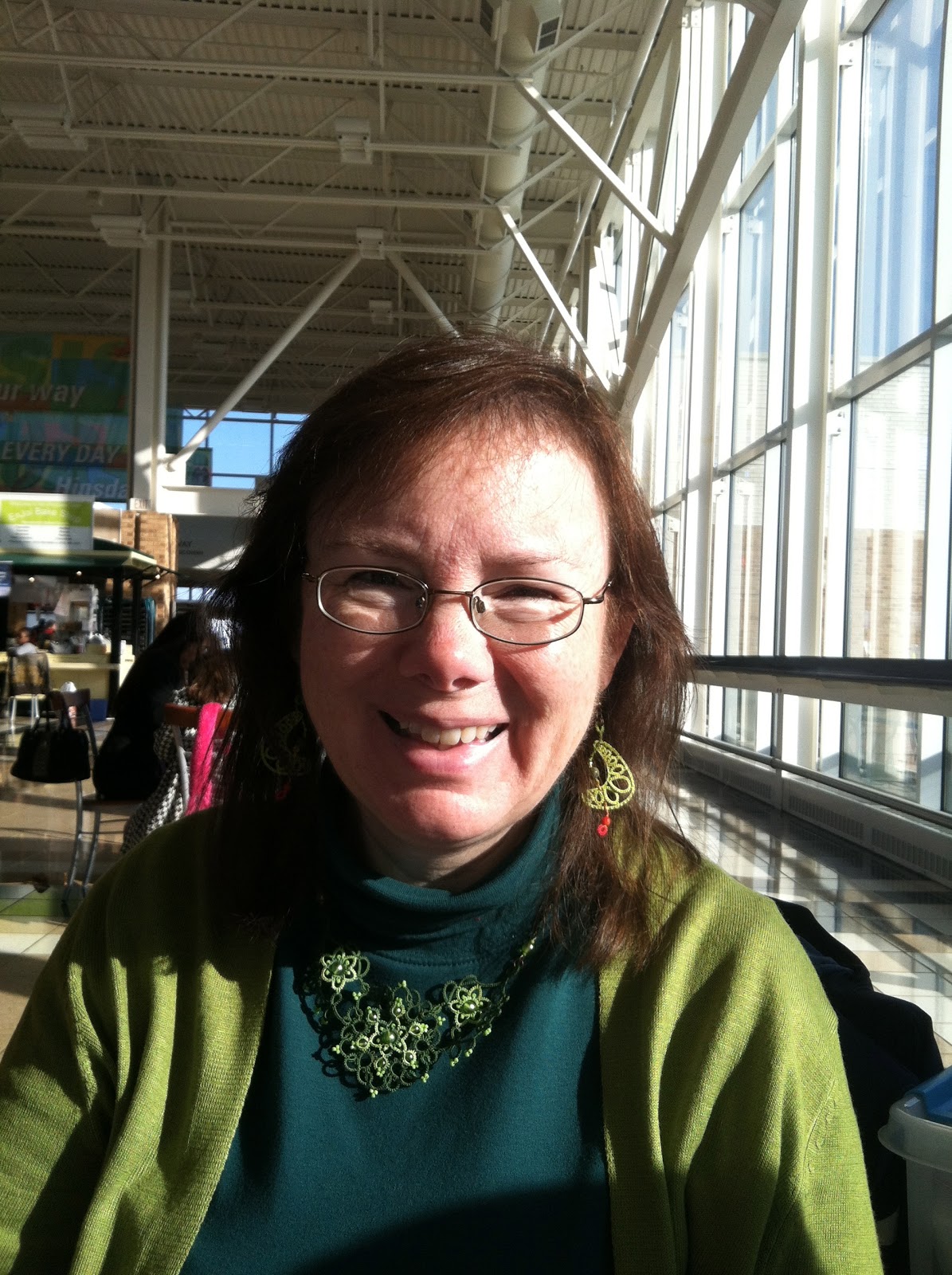 Lace-lovin' Librarian: Dear Fox...