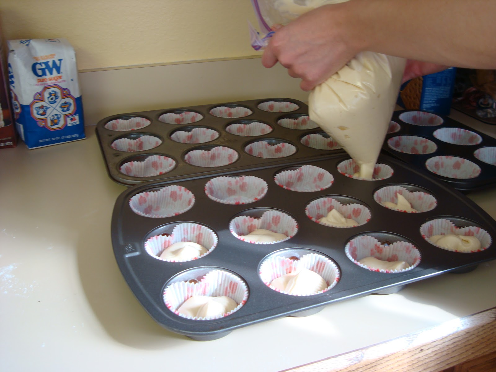 How Much Do You Fill Cupcake Liners What is the easiest way to fill