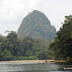 Menyusuri Sungai Samba Hulu, Mengantar Buku