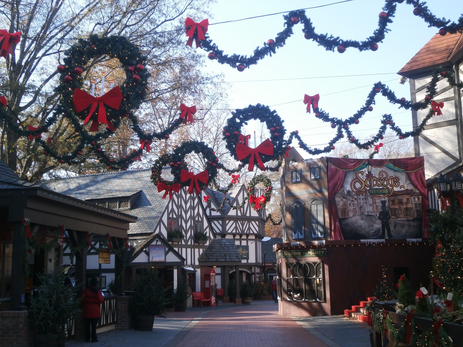 What Doesn't Kill You, Makes you Crazy: Christmas Town at Busch Gardens ...