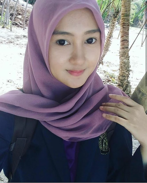 Beautiful Hijaber From Jakarta