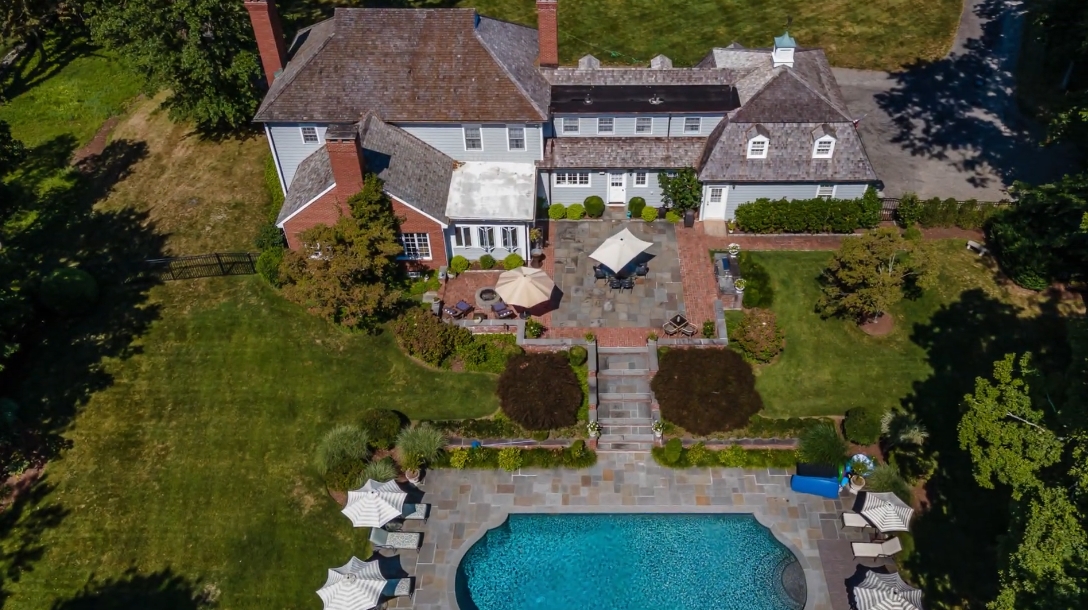 39 Interior Design Photos vs. 165 High Point Ln, Fairfield, CT Luxury Home Tour