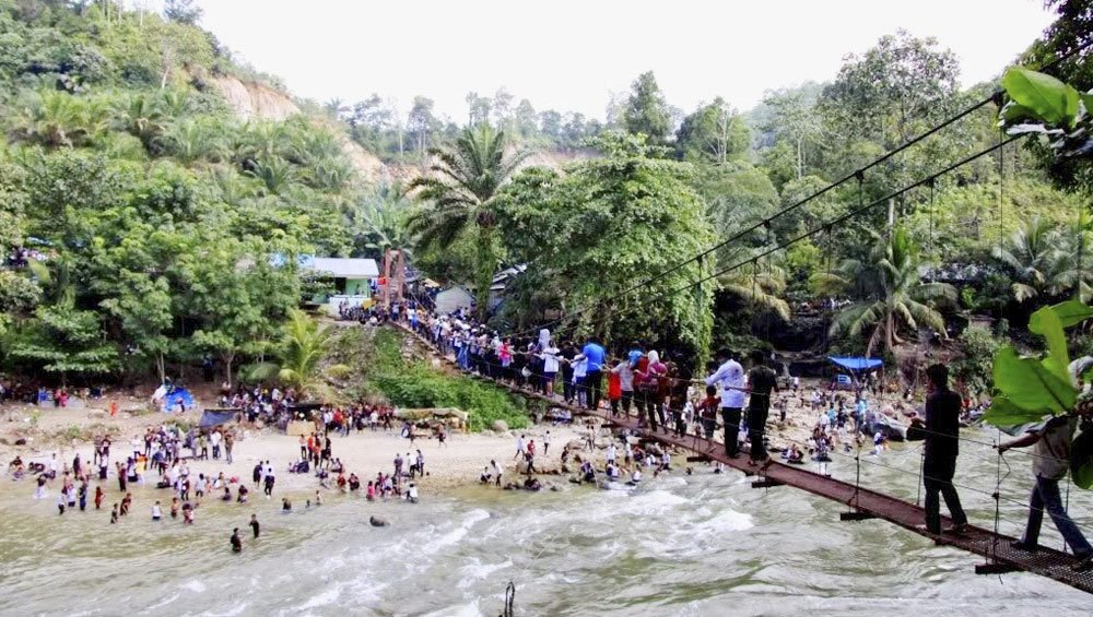 Objek wisata jembatan bedeng Asahan. Objek wisata jembatan bedeng Asahan.