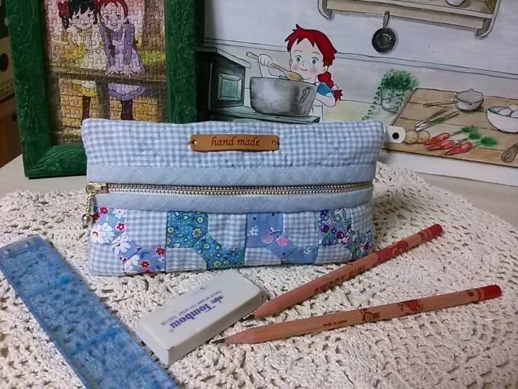 Sew Zipper Pencil Case step by step. DIY tutorial in pictures.  Пенал из ткани на молнии. 