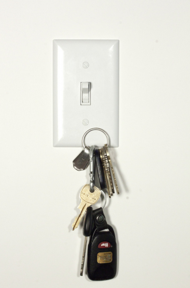 30 Insanely Clever Innovations That Need To Be Everywhere Already - Magnetic light switch covers.